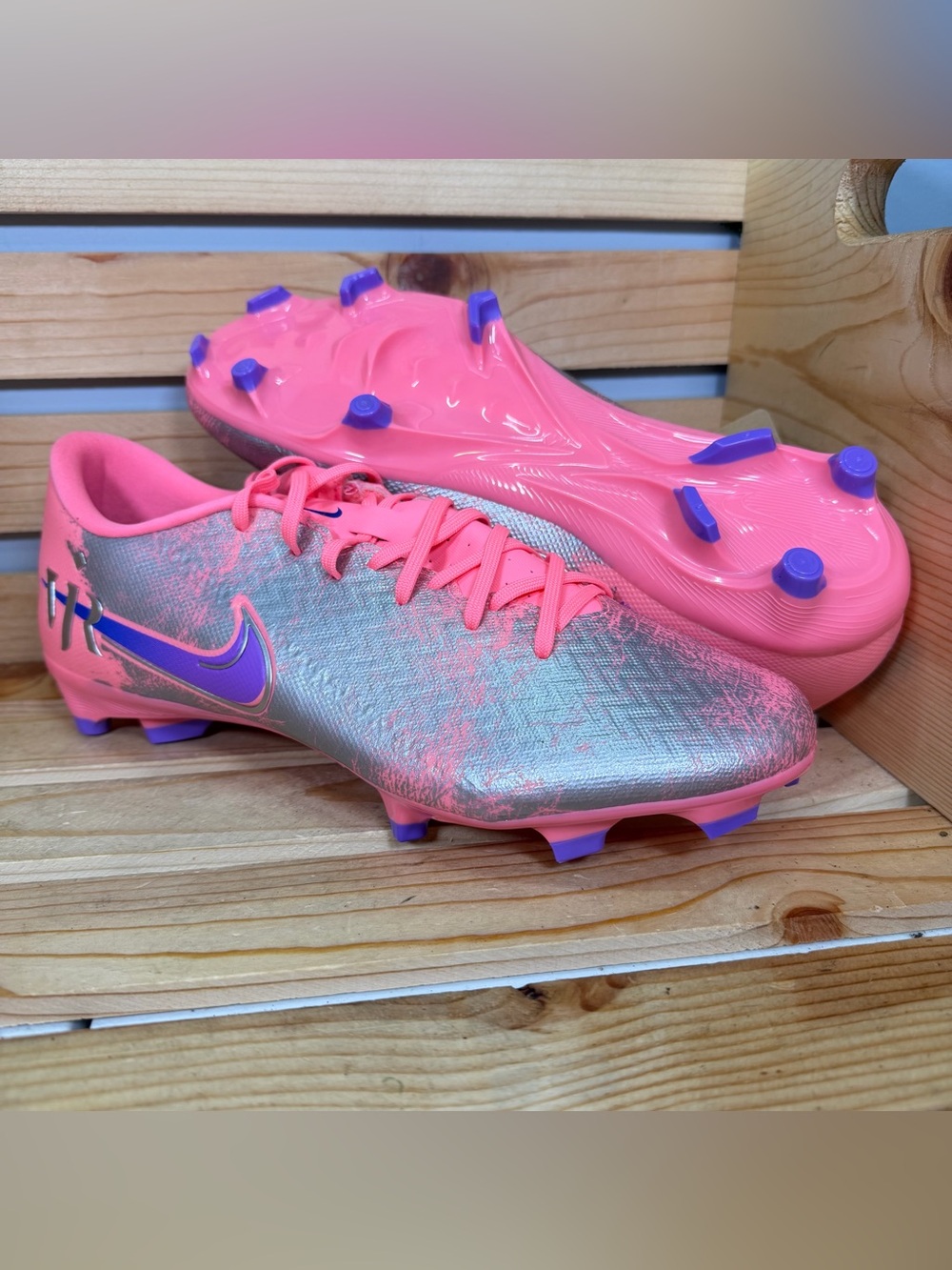 Nike Mercurial Vapor 16 Academy Soccer Vini Jr Cleats IM3645-601 Mens Size 9 New